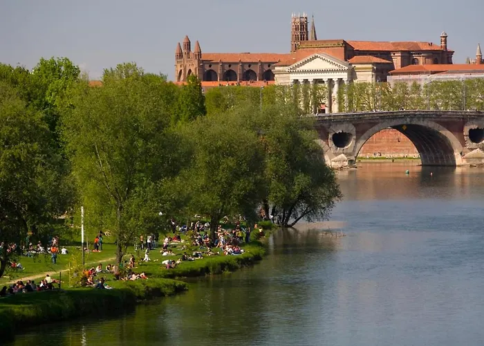 Superbe Grande Maison - Amis - Familles - Entreprises 4*