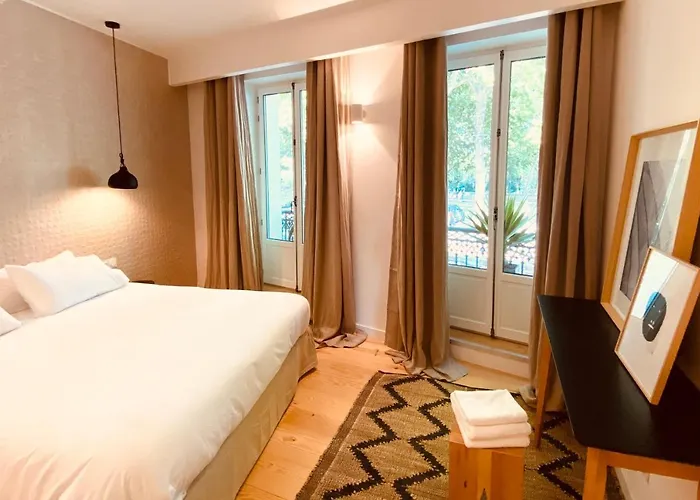 Superbe Grande Maison - Amis - Familles - Entreprises 4*